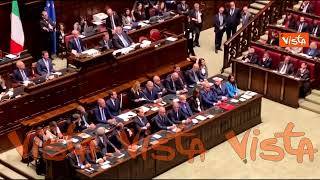 Meloni alla Camera per il voto di fiducia, oltre 70 applausi durante il suo discorso