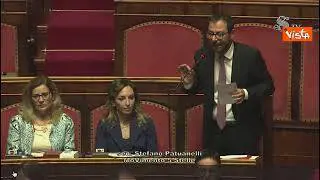Reddito cittadinanza, Patuanelli: "Cambiategli nome, miglioriamolo. Ma non criminalizzate povertà"