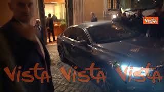 Berlusconi lascia Palazzo Madama in auto dopo il discorso per la fiducia