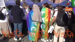 Manifestazione per la pace di Napoli, migliaia di giovani in piazza
