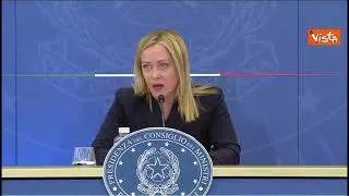 Meloni: "Stop obbligo vaccinale personale Sanità anticipato a domani"
