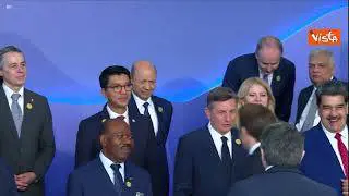 Cop 27, foto di gruppo per i leader. Meloni parla con la premier finlandese Marin