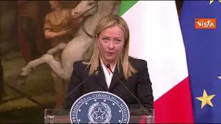"Alessia Piperno sta tornando a casa". L'annuncio di Meloni in conferenza stampa con Stoltenbrg