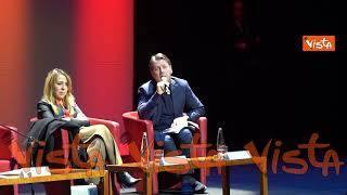 Botta e risposta Conte con un contestatore: "La nostra tradizione? Molto più breve della tua"