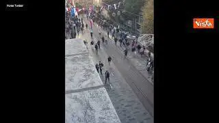 Esplosione a Istanbul, persone in fuga