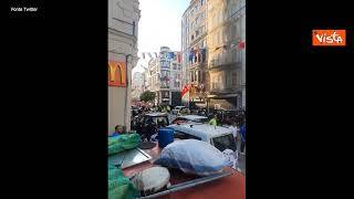 Esplosione Istanbul, l'arrivo della Polizia e dei soccorsi