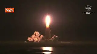 Le immagini della partenza di Artemis verso l'orbita lunare