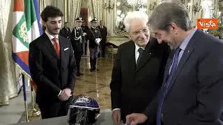 Il campione di MotoGp Bagnaia regala un casco a Mattarella