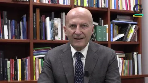 Dieci anni di persecuzione. Non è una giustizia da Paese civile