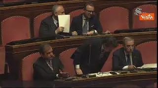 La Russa scherza con un Senatore in Aula: "Perfetto Silvestro, per niente maldestro"