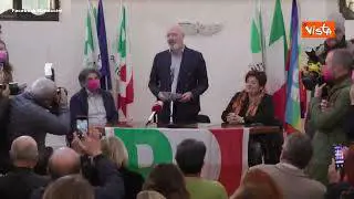 Bonaccini annuncia la candidatura a Segretario del Pd, lungo applauso nel circolo di Campogalliano