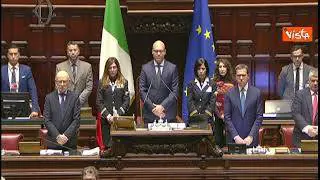 Un minuto di silenzio e un lungo applauso per Maroni in Aula alla Camera