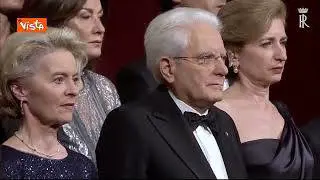 L'inno di Mameli al teatro alla Scala apre la nuova stagione. Ecco le immagini