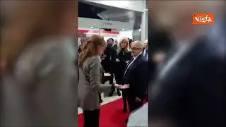 Sangiuliano visita stand Polizia di Stato alla fiera “Più libri, più liberi” a Roma