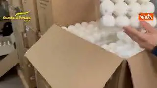 Sequestrati addobbi di Natale non sicuri in Toscana