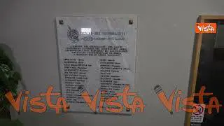 Shoah, ecco la lapide dedicata ai 35 giornalisti ebrei perseguitati, installata nella sede dell'OdG