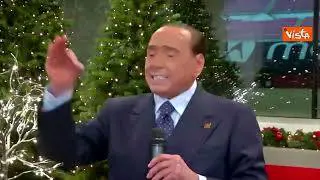 Manovra, Berlusconi: "Possiamo portare pensioni minime a 600 euro. Obiettivo è 1000"