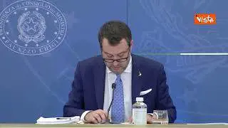 Salvini scopre morte Mihajlovic durante conferenza a Chigi, si emoziona e lascia parola a Schillaci