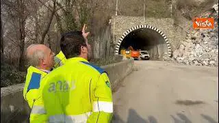 Sopralluogo di Salvini sulla statale 36 a Lecco, interrotta da una frana. Le immagini