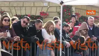 Angelus Natale e benedizione Urbi et Orbi Papa Francesco, migliaia di persone in Piazza San Pietro