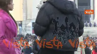 La benedizione Urbi et Orbi di Papa Francesco nel giorno di Natale a Piazza San Pietro