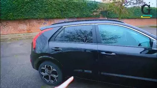 Nuova Kia Niro HEV, ecco le nostre 5 pillole: il video  
