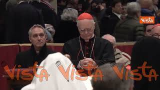 L’omaggio dei fedeli a Ratzinger: 135mila persone in due giorni per l’ultimo saluto