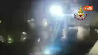 La Befana dei Vigili del Fuoco prova il “volo” su Piazza Navona per la festa di domani