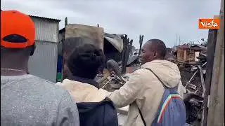 Soumahoro fra i braccianti di San Severo dopo l'incendio di alcune baracche