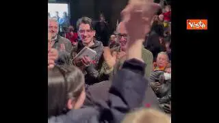 Schlein a Lecce per la campagna da Segretaria Pd, il teatro è sold out ed in 200 restano fuori