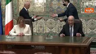Meloni in Algeria, ecco la firma della dichiarazione congiunta con Tebboune