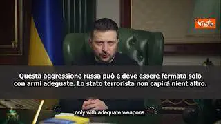 Zelensky: "Aggressione russa può essere fermata solo con armi adeguate"