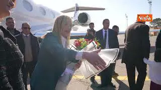Meloni arriva a Tripoli con Piantedosi e Tajani per la visita di Stato in Libia, le immagini