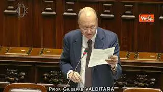Valditara: “Mie parole su stipendi docenti distorte, contratto nazionale non sarà toccato”