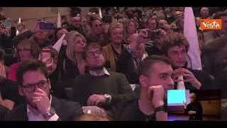 Salvini: "Cretino chi dice che se prof non è simpatica si merita pallini in testa"