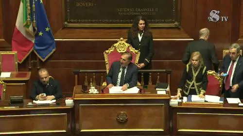 La Russa ai parlamentari: "Auguri di Buon San Valentino"