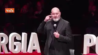 Bonaccini: "Nel Pd voglio gente che consumi suole scarpe e parli a tutti"