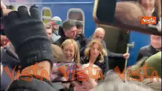 Meloni arriva a Kiev: "Sono curiosa e determinata a capire quello di cui questo popolo ha bisogno"