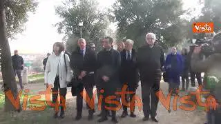 Deputati di Fratelli d'Italia depongono una corona d'alloro a Villa Chigi in viale Paolo Di Nella