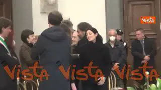 Fiorello alla camera ardente di Maurizio Costanzo