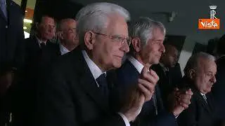 Mattarella alla finale di pallavolo maschile di Seria A1 accolto da un grande applauso