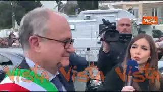 Funerale Maurizio Costanzo, l’arrivo in chiesa, le immagini