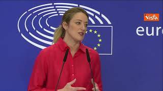 Metsola presenta squadra rugby del Parlamento europeo: "Simbolo dei nostri valori"