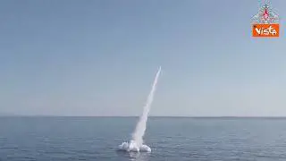 Russia lancia missile Kalibr nel Mar del Giappone, le immagini