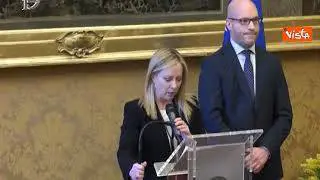 Foto Meloni nella Sala delle Donne alla Camera, la premier: Ho varcato soglia Parlamento a 29 anni