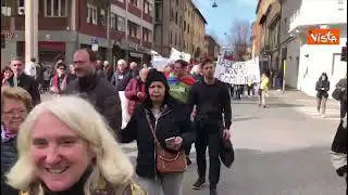 No al rigassificatore di Piombino, in 1500 in corteo contro i fossili