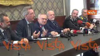 L'appello del sindaco di Napoli Manfredi: No a dipingere la città di azzurro