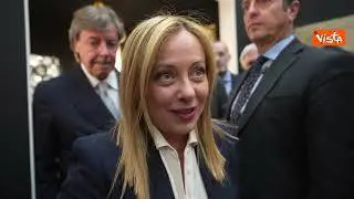 Meloni al Cosmoprof: "Estetica settore importante". Poi scherza: Vengo a darmi una sistemata