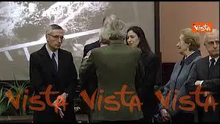 10 anni fa ci lasciava Pietro Mennea, le immagini della camera ardente