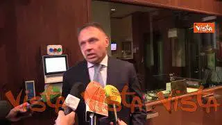 Lollobrigida: "Fermare sciacalli del mare e partenze significa salvare vite"